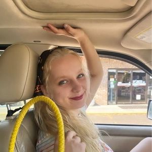 Meet your Posher, Gabbie